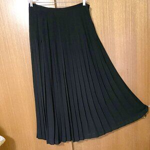 Elegant Black Knife Pleated Maxi Skirt 100% Silk size 16